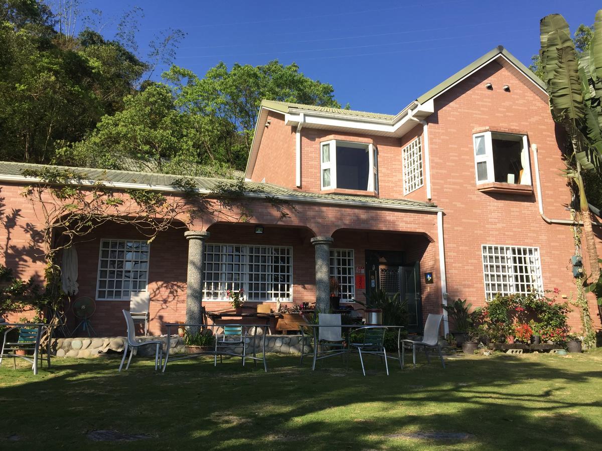 Wisdom Garden Home Stay Yuli Ngoại thất bức ảnh